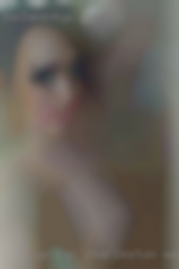 Up for chatting in Charleston, West Virginia and online fun.
